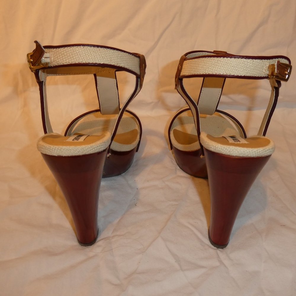 Platform Sandals - Picture 2 of 5
